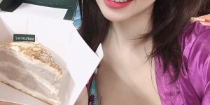 【波多野结衣】爆乳性感小惡魔「Chichy Hu胡綺」，「火辣飽滿雙乳」越看越惹火！【大发体育】