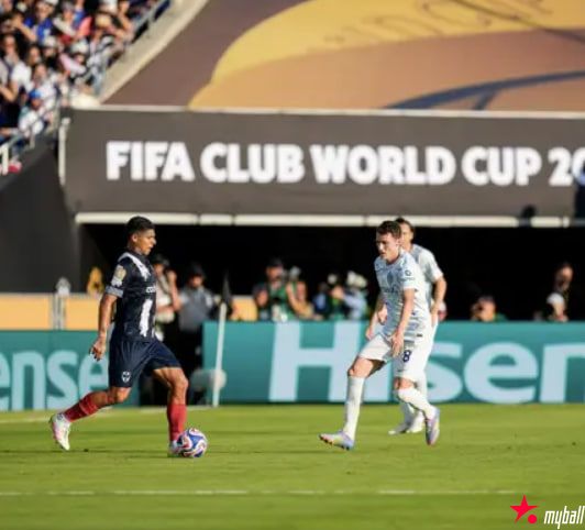 迈博体育 复制9248头球！39岁拉莫斯泰山压顶，力压巴斯托