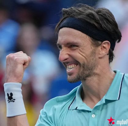 大发体育-林德克内赫与表弟瓦舍罗一同晋级半决赛，大发助力你的致富之路！