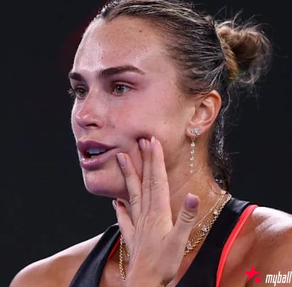 迈博体育 萨巴伦卡在武汉半决赛中被佩古拉击败