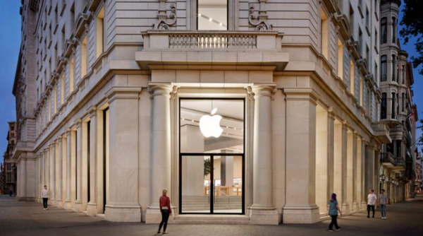 苹果AI掌门人约翰·詹南德雷亚将退休 微软前AI高管接棒 苹果AI掌门人约翰·詹南德雷亚将退休 微软前AI高管接棒