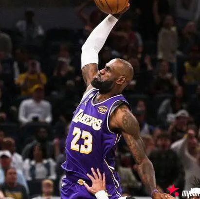 大发体育-湖人完胜步行者11战10胜,大发助力你的致富之路!