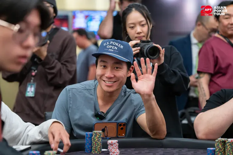 【EV扑克】2026 APT台北站 | 超级豪客赛奖金创新高，美国选手Ethan “Rampage” Yau领跑全场！