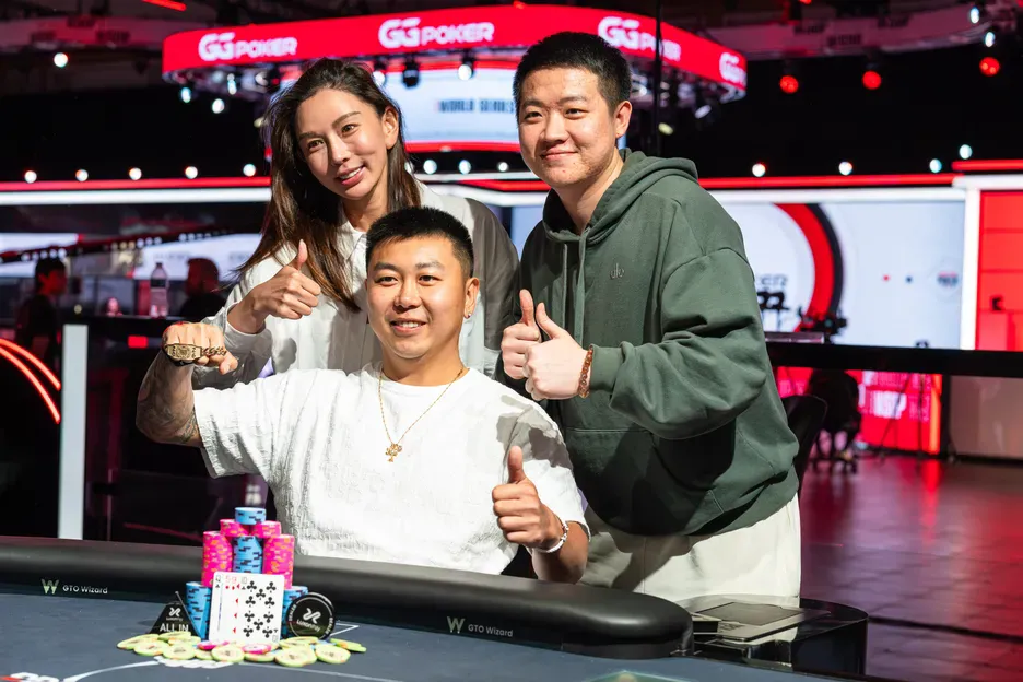 【EV扑克】2026WSOP金手链到手！中国选手王阳在5000美元底池限注奥马哈锦标赛登顶